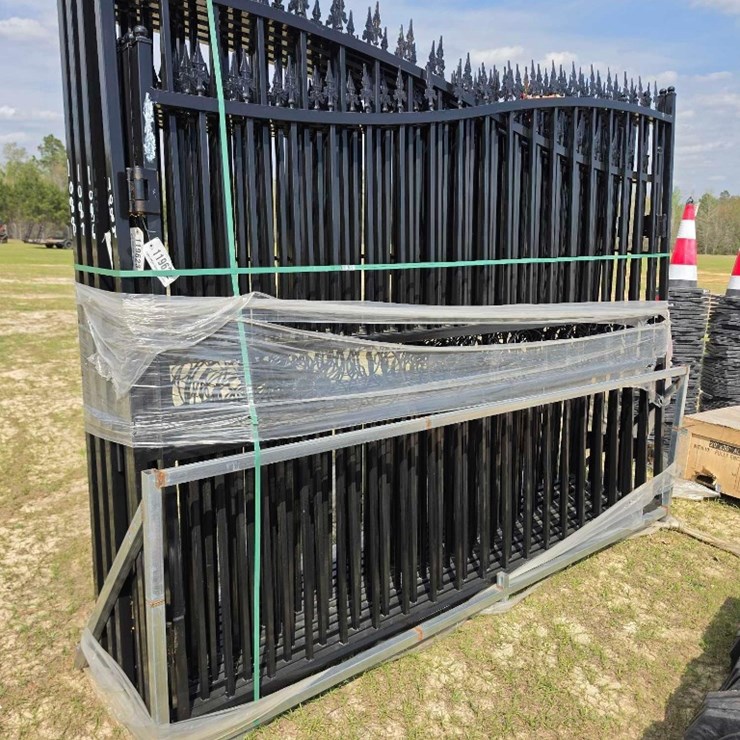 - ABSOLUTE - NEW - DOUBLE BLACK IRON GATES