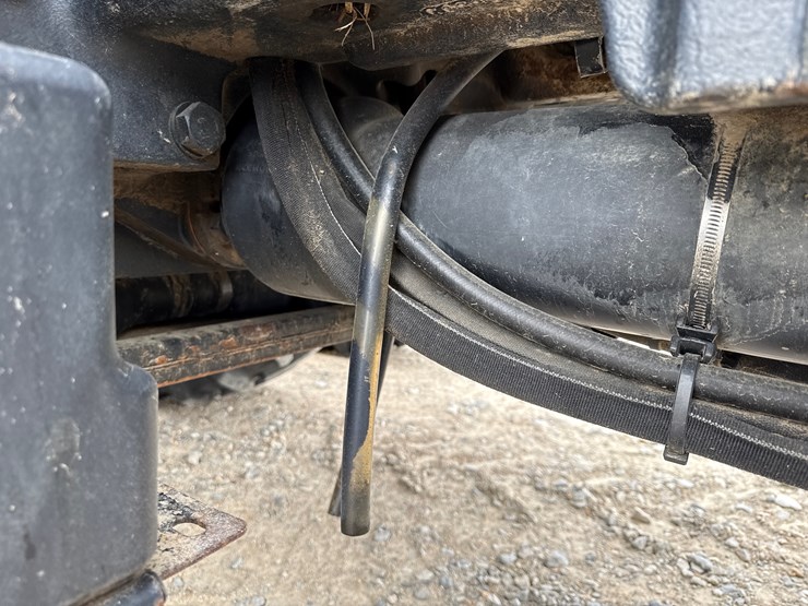 2015-new-holland-t8.410-image-16