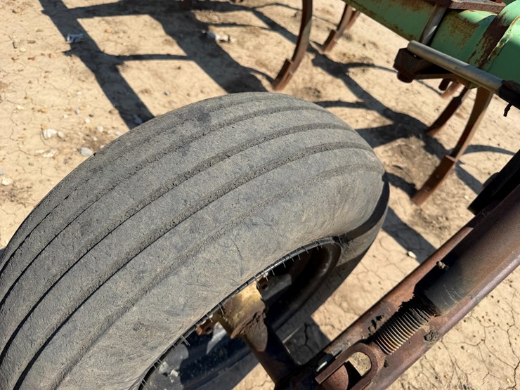 #40333-•-bigham-brothers-23'-chisel-plow-image-6