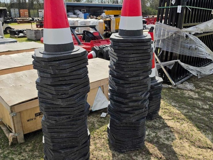 --absolute---new-(90)-safety-traffic-cones-image-3