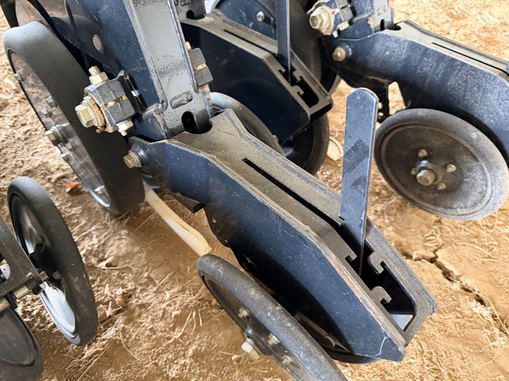 #40294-•-great-plains-2520-25'-grain-drill-image-18