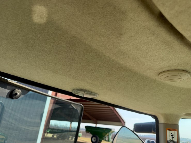 2017-john-deere-8320r-image-63