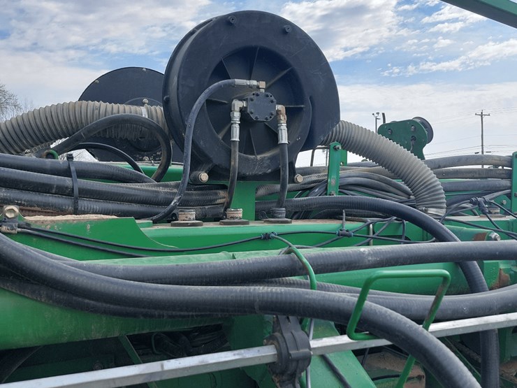 john-deere-1790-image-15