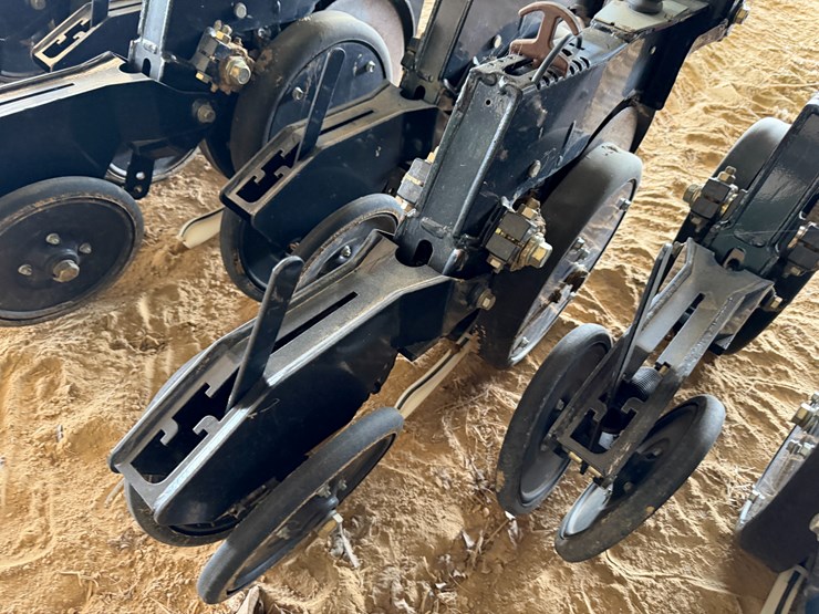 #40294-•-great-plains-2520-25'-grain-drill-image-75