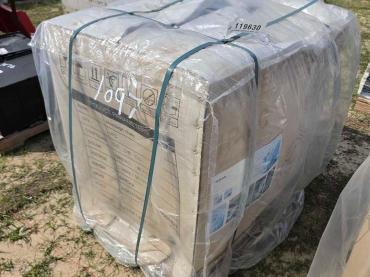 --absolute---new-high-end-massage-chair-image-2