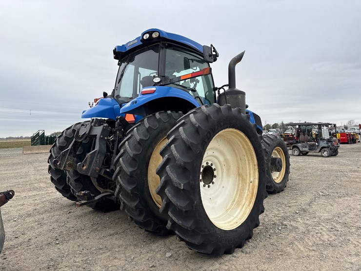 2015-new-holland-t8.410-image-3
