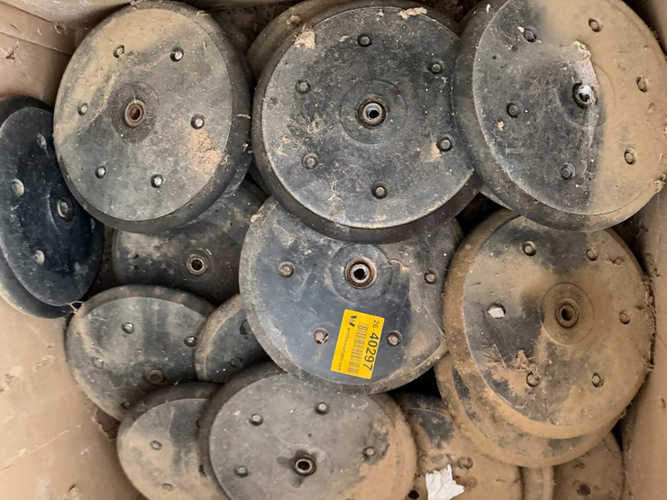 #40297-•-lot-of-john-deere-planter-closing-wheels-image-7