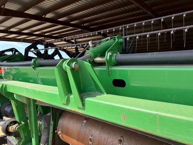 2014-john-deere-625d-image-12