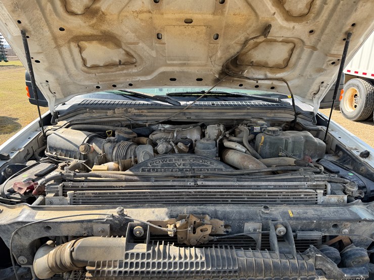 2010-ford-f350-image-37