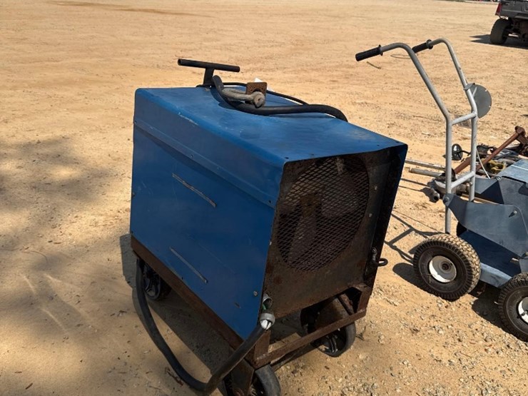 5252---miller-dialarc-250-ac/dc-electric-welder-image-2