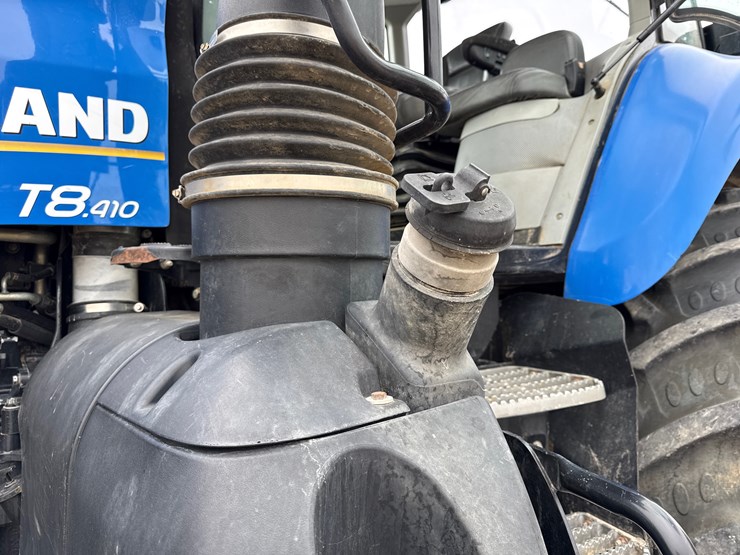2015-new-holland-t8.410-image-34