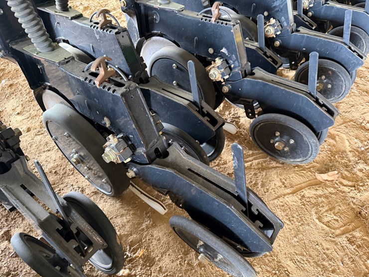 #40294-•-great-plains-2520-25'-grain-drill-image-52