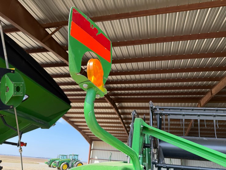 2014-john-deere-30-image-25