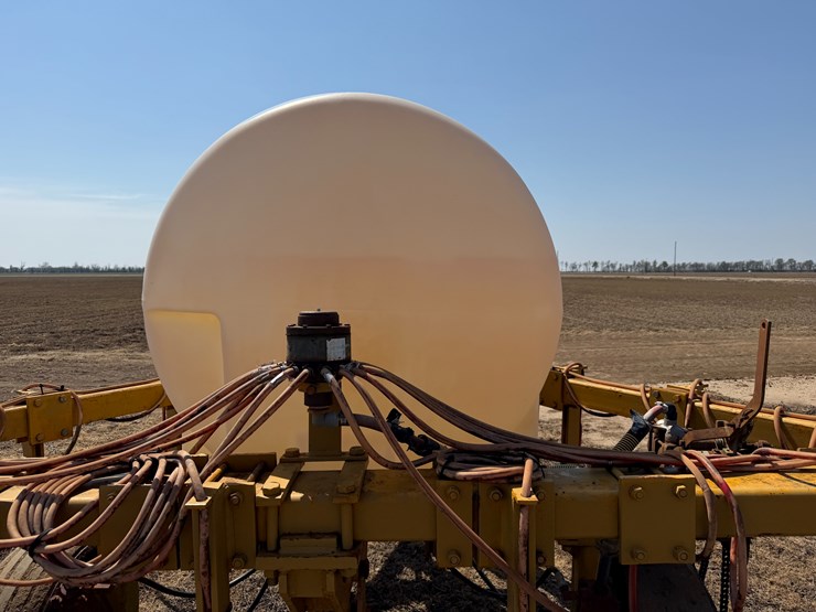 #40307-•-kbh-12-row-24"-500gal-knife-applicator-image-13