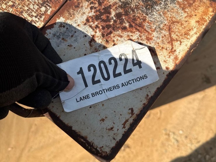 5292---"l-shaped"-truck-bed-fuel-tank-image-5