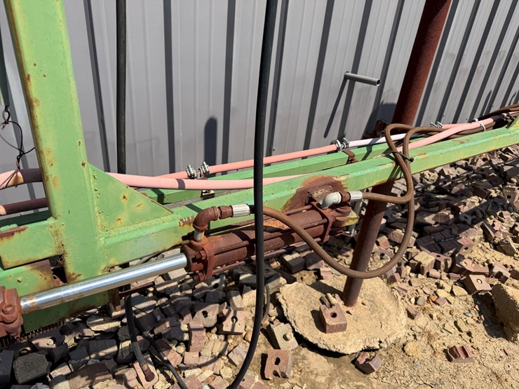 #40336-•-54'-spray-boom-image-12