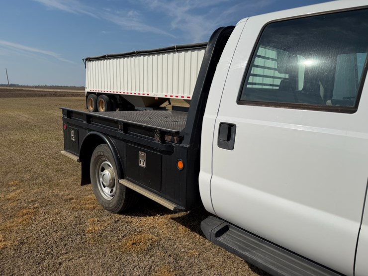 2010-ford-f350-image-32