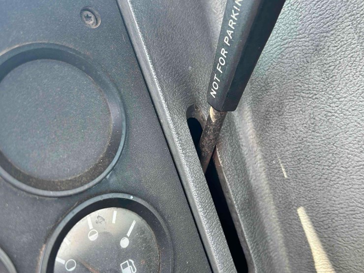 2000-mack-ch613-image-64