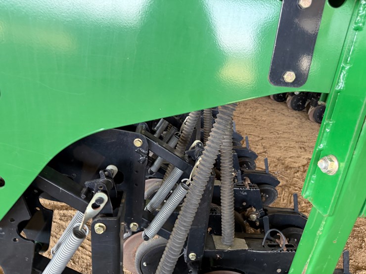 #40294-•-great-plains-2520-25'-grain-drill-image-93