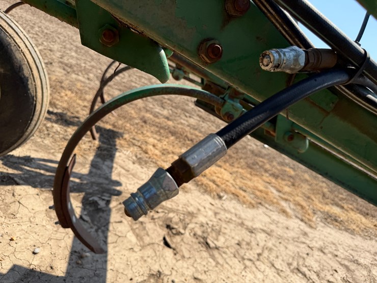 #40325-•-20'-chisel-plow-image-41