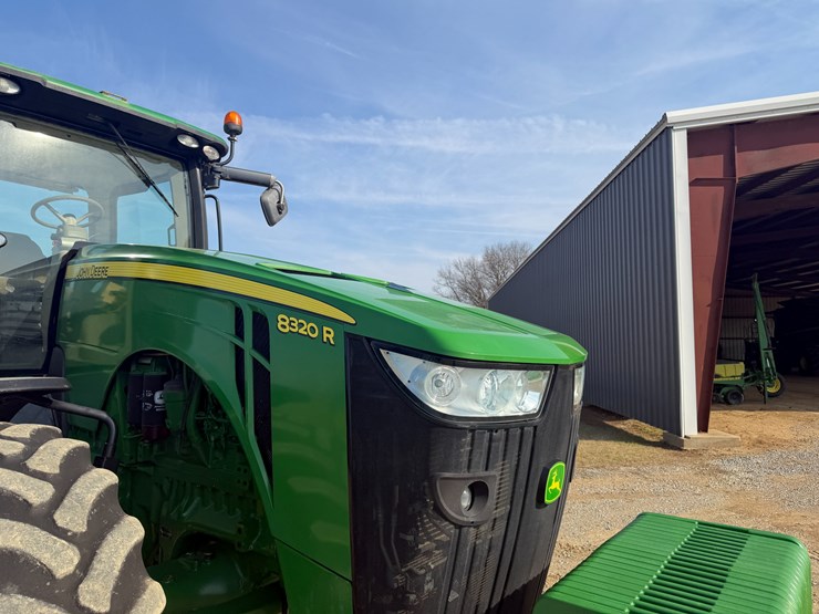 2017-john-deere-8320r-image-33
