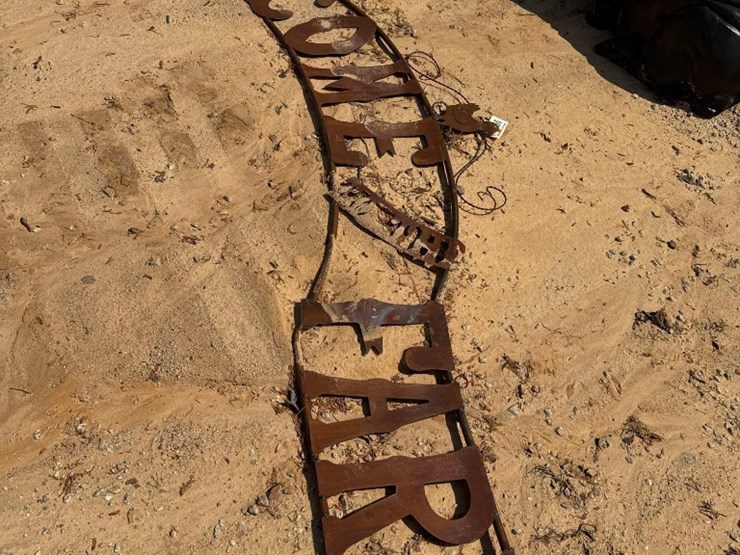 5271---absolute---welcome-to-the-farm-sign-image-3