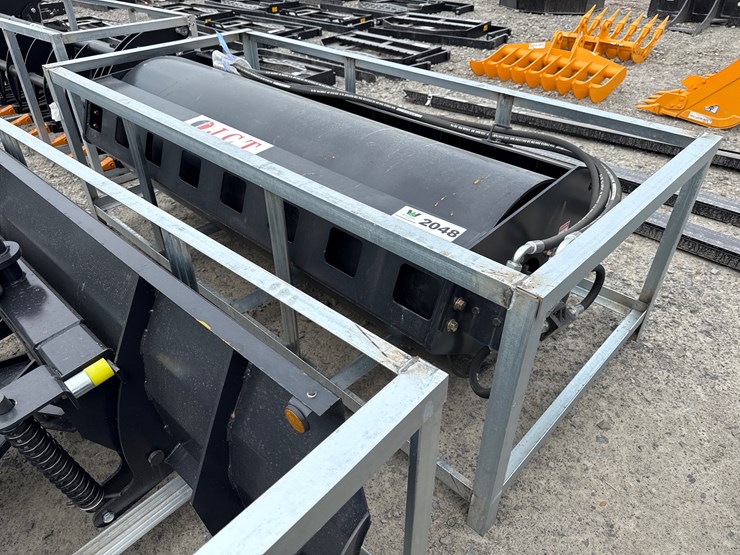 #2048-•-unused-jtc-72"-skid-steer-vibratory-roller-inv#-40726-image-2