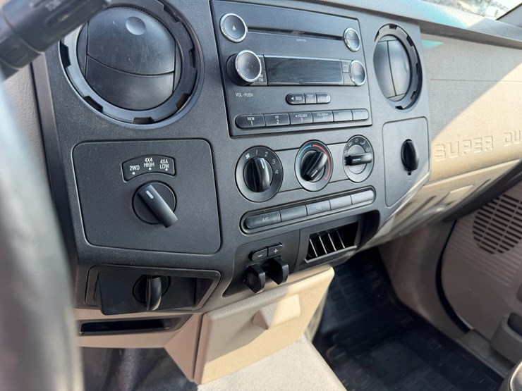 2010-ford-f350-image-52