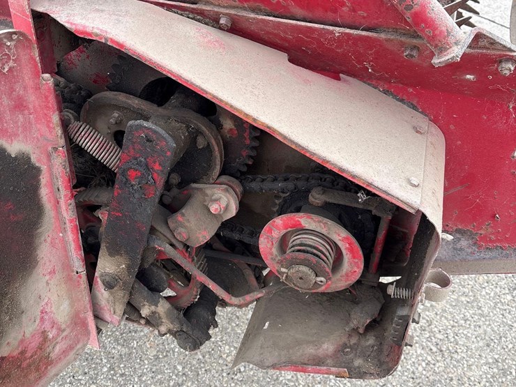 new-holland-516-image-24