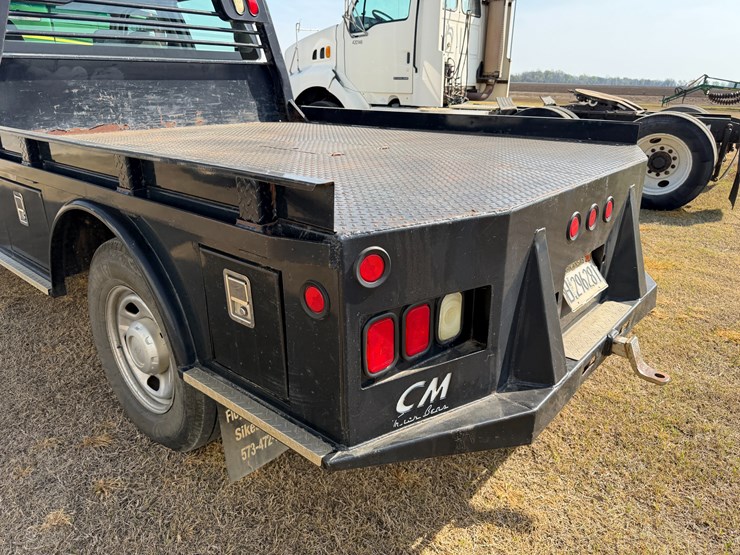 2010-ford-f350-image-19