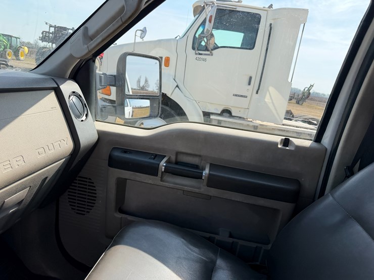 2010-ford-f350-image-54