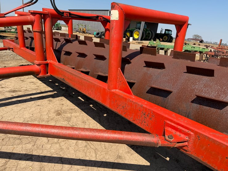 #40326-•-fair-oaks-mfg-20'-stubble-roller-image-28