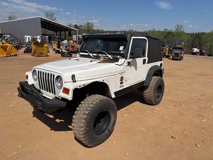 1999-jeep-wrangler-image-1