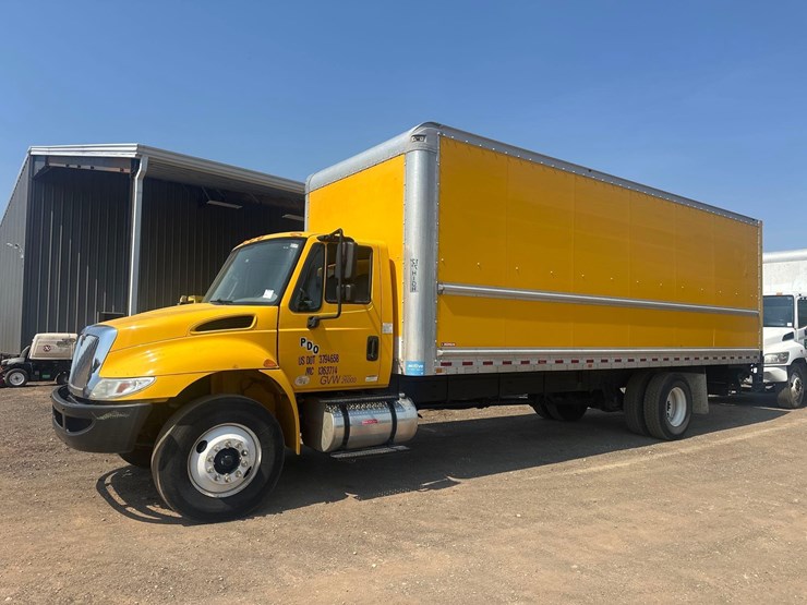 2018-international-4300-sba-image-1