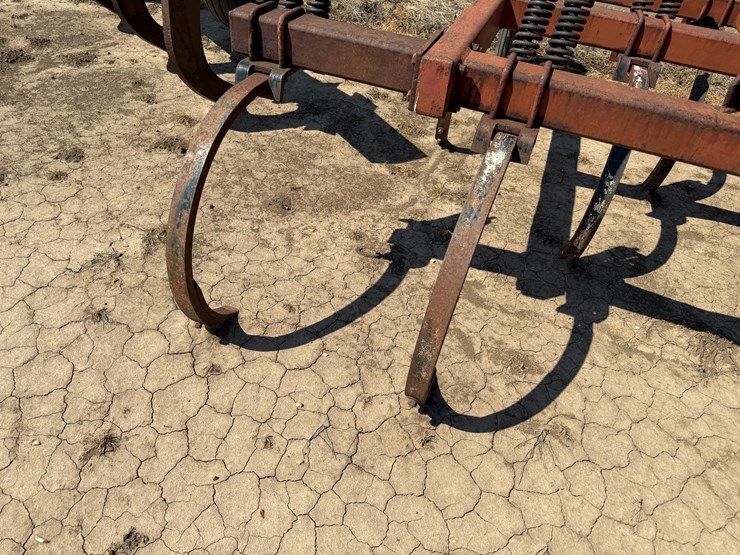 #40328-•-20'-chisel-plow-image-21