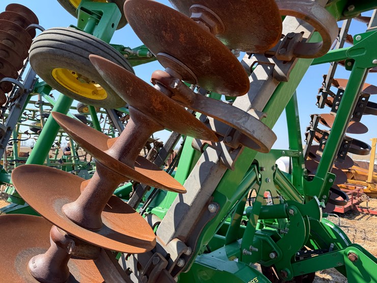 john-deere-2623-image-56