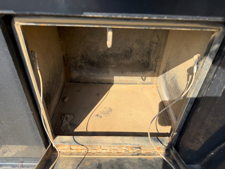 2010-ford-f350-image-34