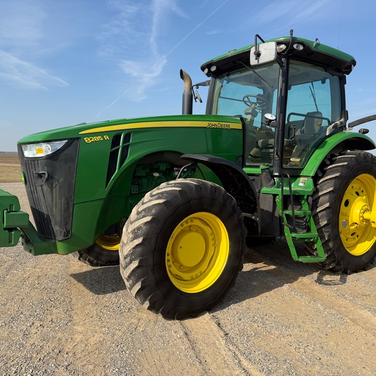 2011 JOHN DEERE 8285R