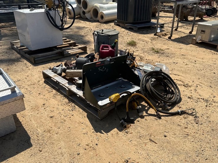 5227---pallet-of-misc-hardware-parts-image-1