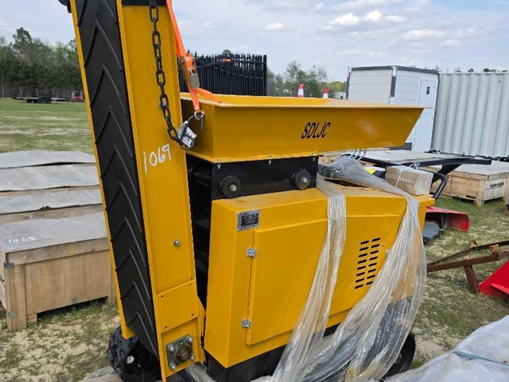 --absolute---new---sdlanch-mobile-jaw-crusher-image-1