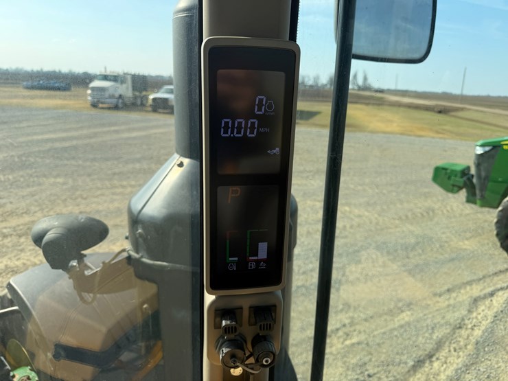 2017-john-deere-8320r-image-73