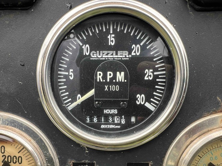 1999-international-2674-image-28