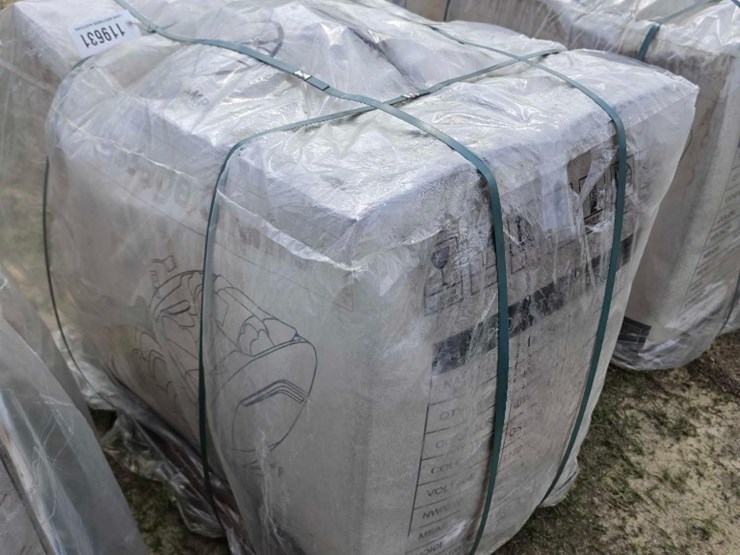 --absolute---new-high-end-massage-chair-image-3