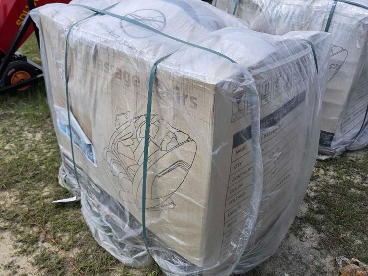 --absolute---new---high-end-massage-chair-image-2