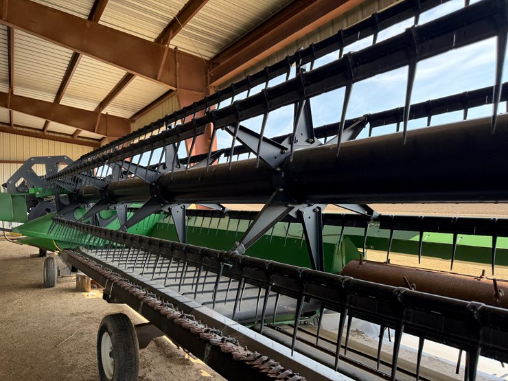 2014-john-deere-30-image-39