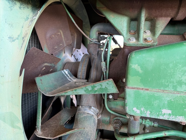 1985-john-deere-4840-image-43