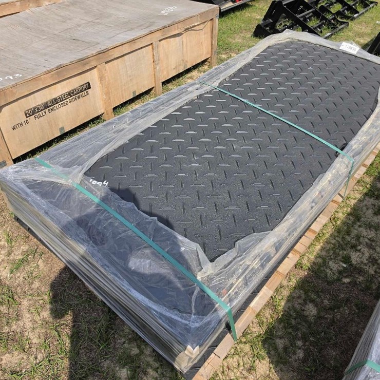 - ABSOLUTE - NEW (15) GROUND PROTECTION MATS