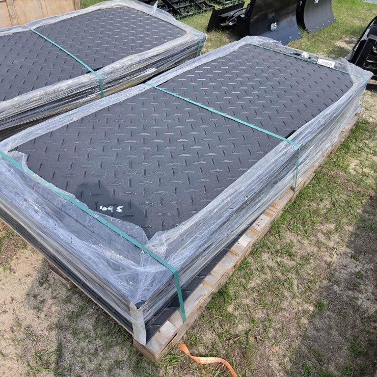 - ABSOLUTE - NEW (15) GROUND PROTECTION MATS
