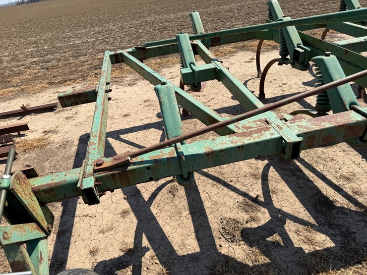 john-deere-16-image-34