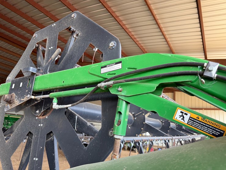 2014-john-deere-625d-image-28